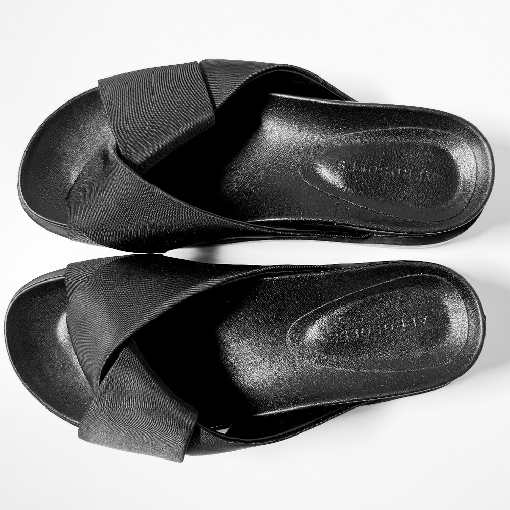 Aerosoles Black Nylon Baily Crisscross Slide